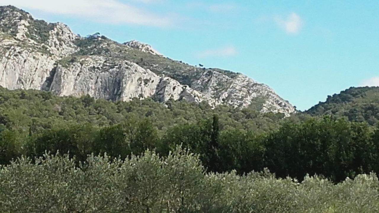 Hotel Aubade En Luberon Cavaillon Esterno foto